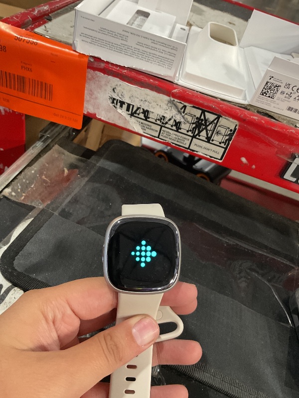View 3 of ***MINOR DAMAGE***
Fitbit Sense 2 Smartwatch