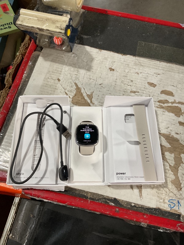 View 6 of ***MINOR DAMAGE***
Fitbit Sense 2 Smartwatch
