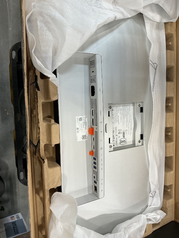 View 2 of Dell UltraSharp 27 Thunderbolt Hub Monitor - U3226QER, 120 Hz, 4K UHD