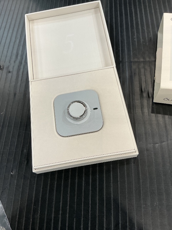 Photo 1 of OURA Ring 5 Smart Ring - Silver - Size 8