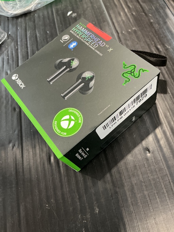 Photo 1 of Razer Hammerhead V3 X Wireless Gaming Earbuds