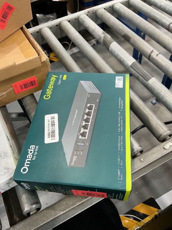 Photo 1 of TP-Link ER605 VPN Router