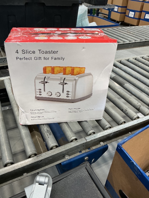 Photo 1 of LAINSTEN Retro 4-Slice Toaster
