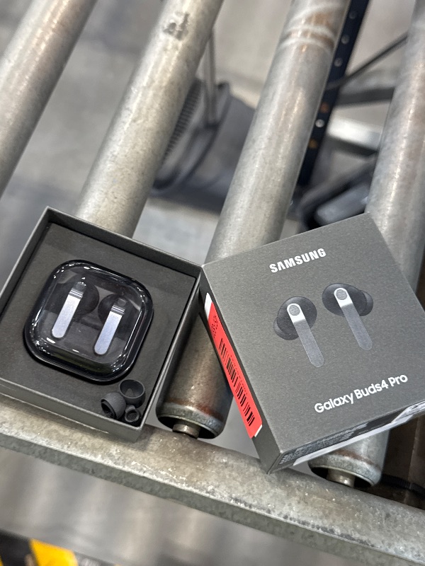 Photo 1 of Samsung Galaxy Buds4 Pro True Wireless Earbuds