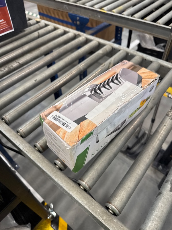 Photo 1 of Casuenia Electric Knife Sharpener