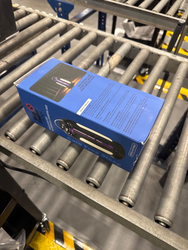 Photo 1 of Tolf Solar Bug Zapper - 5000mAh, 4200V, USB-C, 4 Solar Panels