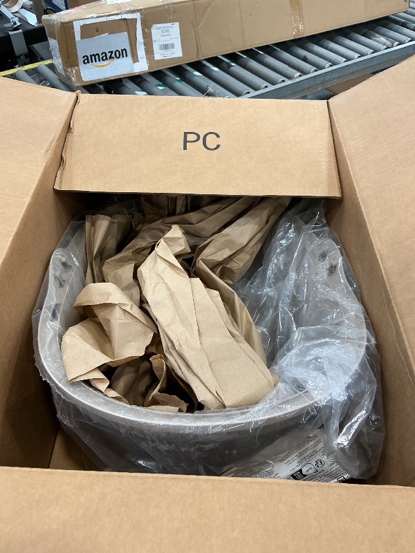 Photo 1 of Amazon Basics Hooded Cat Litter Box
