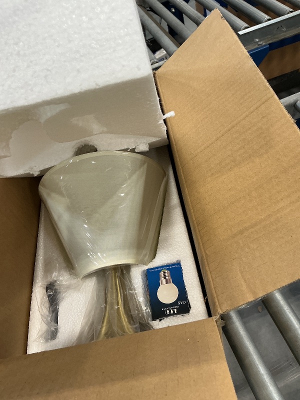 Photo 1 of Mr.White Rechargeable Cordless Table Lamp - Gold