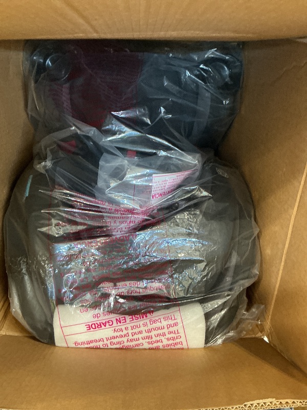 Photo 1 of Graco TriRide 3-in-1 Convertible Car Seat
