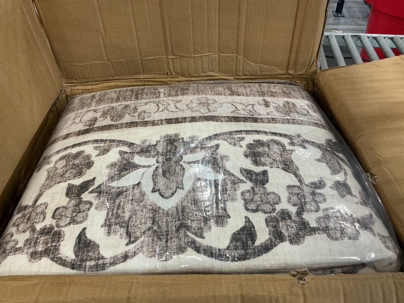 Photo 1 of TOPRUUG Washable 12'x18' Area Rug