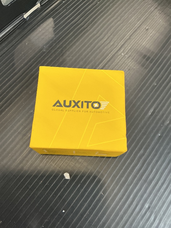 Photo 1 of AUXITO 9005 LED Bulb Kit