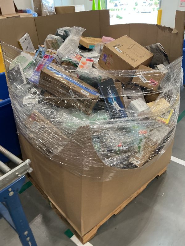 Photo 1 of Bulk and Mixed Items