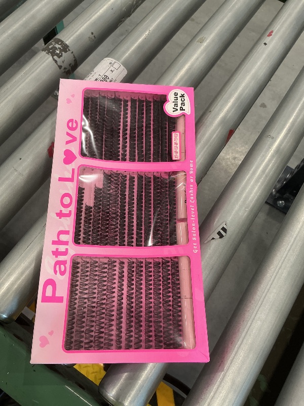 Photo 1 of Lash Clusters Kit 812Pcs Individual Cluster Lash Extensions Kit 30D+40D+50D+60D+80D+100D Wispy Eyelash Clusters with 2set Lash Bond and Seal and Tweezers 10-16mm 6 Styles Mix Lashes Clusters Kit