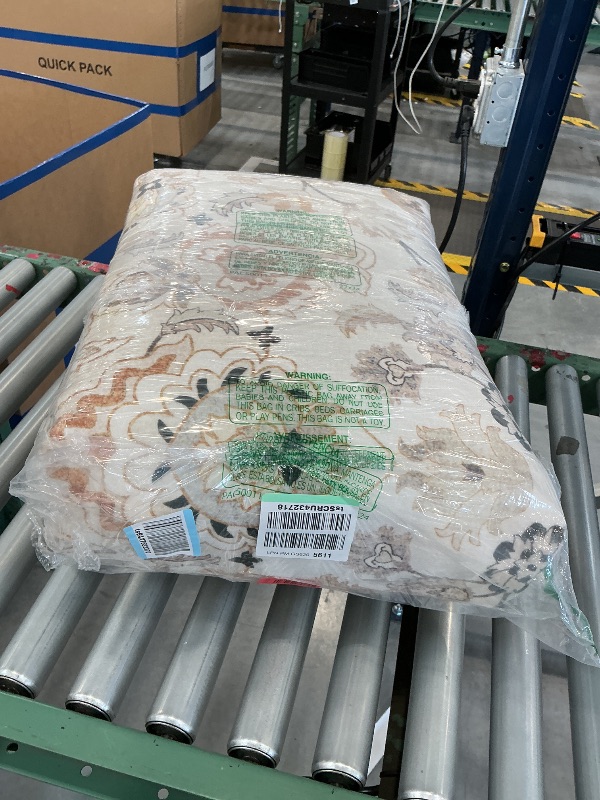 Photo 1 of ExpediX 10'x14' Washable Area Rug