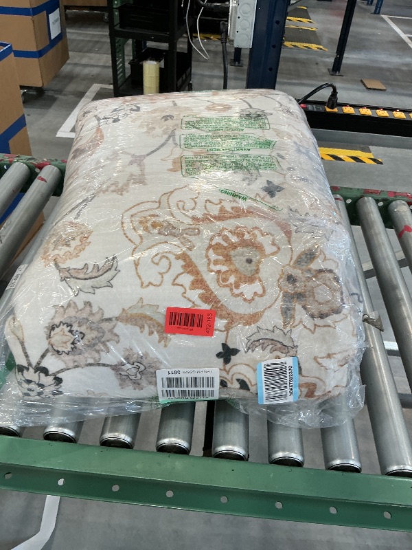 Photo 1 of ExpediX 10'x14' Washable Area Rug