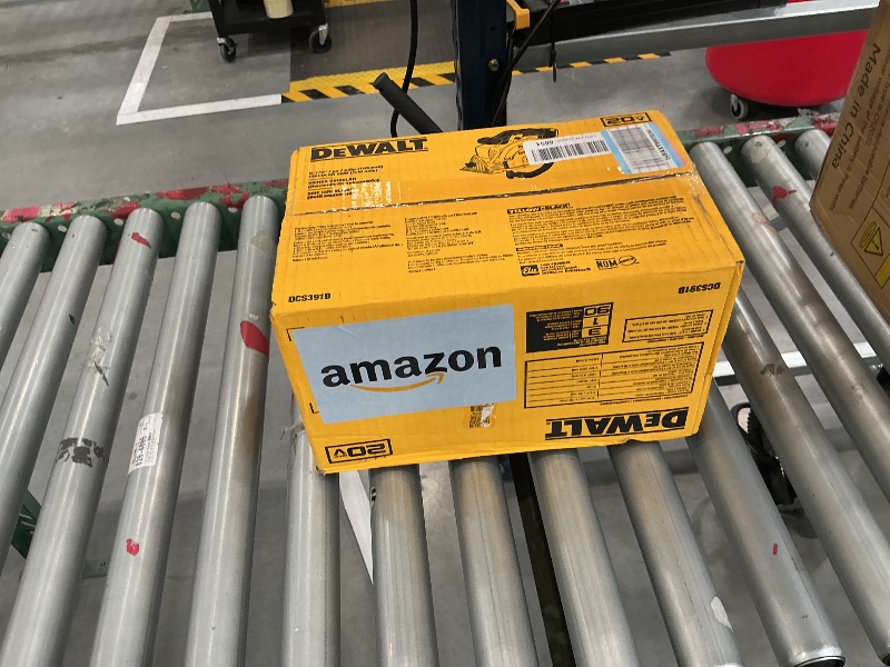 Photo 1 of DEWALT 20V MAX 6-1/2-Inch Circular Saw