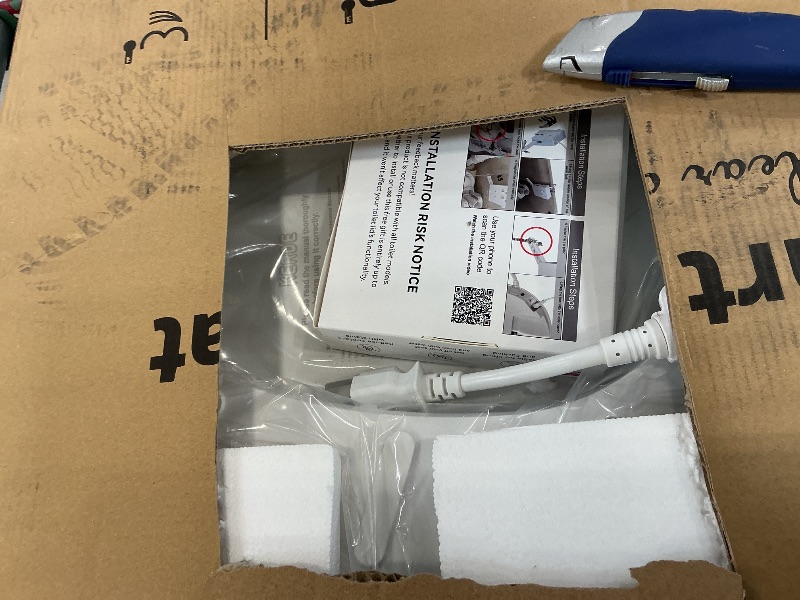 Photo 1 of KERDE P30B Bidet Toilet Seat - Dual Control