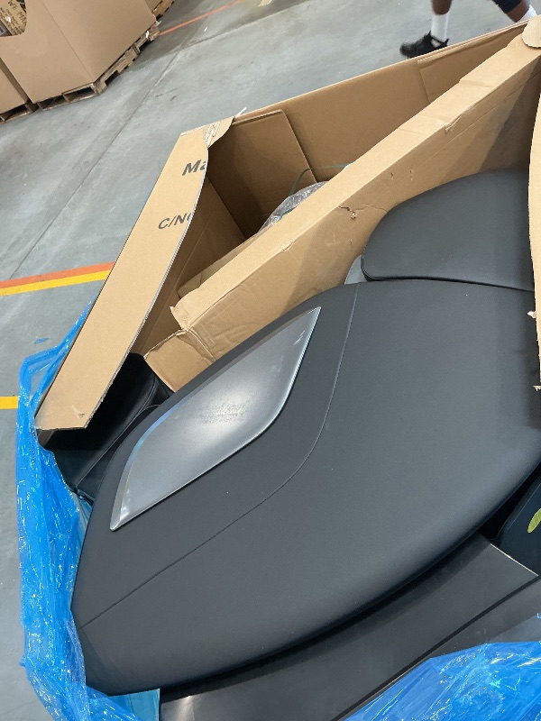 Photo 1 of Mazzup Full Body Shiatsu Massage Chair