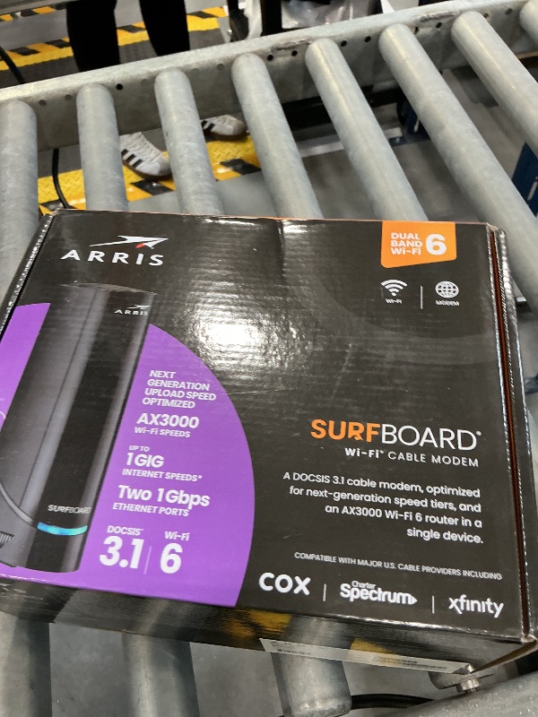 Photo 1 of ARRIS Surfboard G20 DOCSIS 3.1 Wi-Fi 6 Router