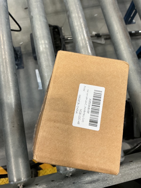 Photo 1 of Aernair 18V Battery Case Replacement Kit