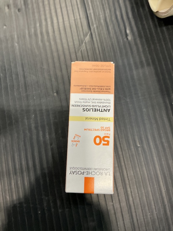 Photo 1 of La Roche-Posay Anthelios Tinted Mineral Sunscreen SPF 50