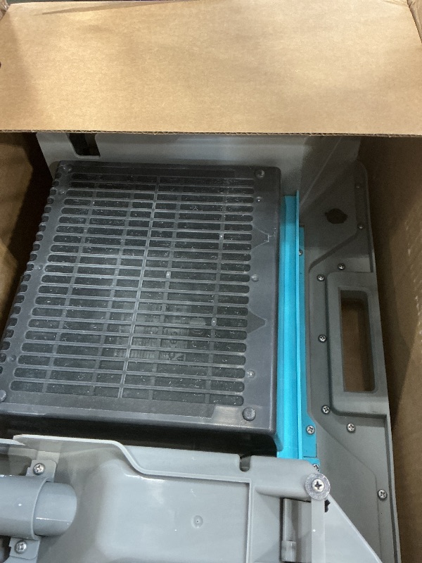 Photo 1 of WAVIO Solar Robotic Pool Skimmer Cleaner