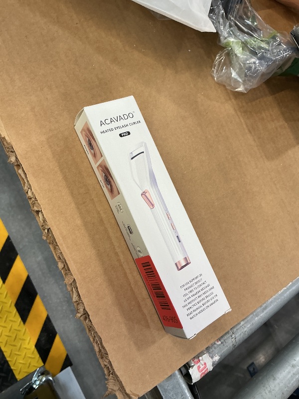 Photo 1 of Acavado Heated Eyelash Curler - White