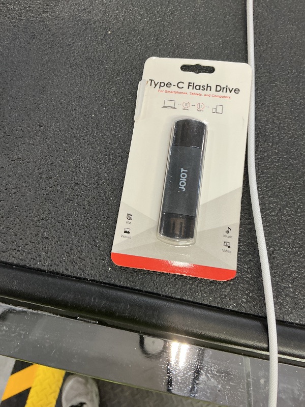 Photo 1 of JOIOT 32GB USB-C Flash Drive
