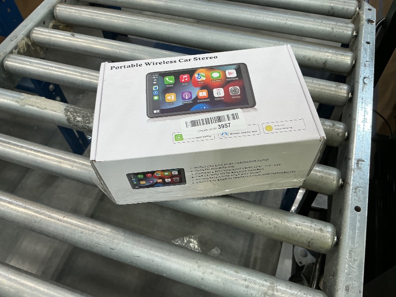 Photo 1 of VUKARUAL Wireless Carplay/Android Auto Screen 7" HD