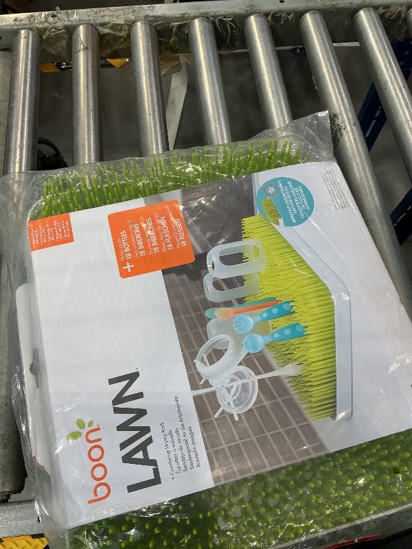 Photo 1 of Boon Lawn Baby Bottle Drying Rack - Green