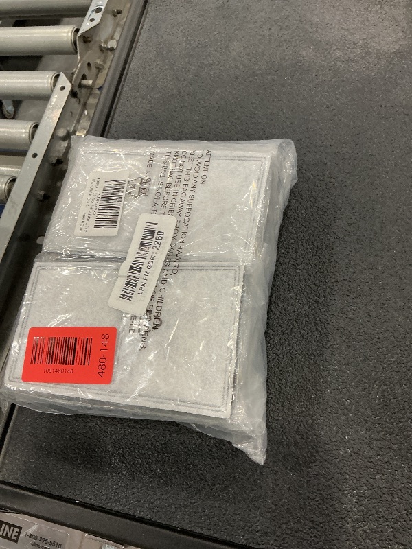 View 2 of TOGGATH 12 Pack Pet Fountain Carbon Replacement Filters
