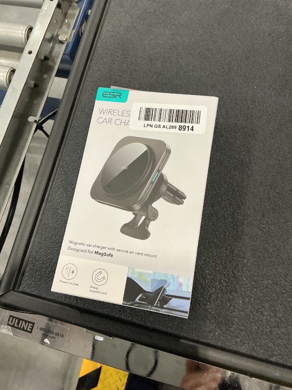 Photo 1 of ESR MagSafe Wireless Car Mount Charger