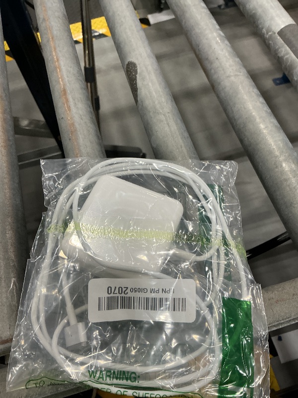Photo 1 of SiliconV 45W MacBook Air Charger Replacement