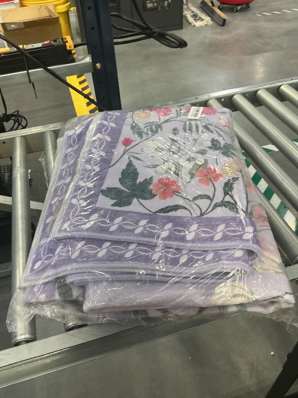 Photo 1 of Wonnitar 4' x 6' Washable Area Rug