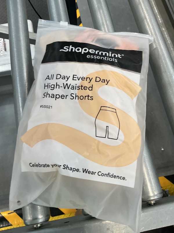 Photo 1 of SHAPERMINT High Waisted Tummy Control Shapewear Shorts
