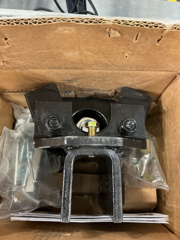 Photo 1 of Equal-i-zer 4-point Sway Control Hitch, 90-00-1400, 14,000 Lbs Trailer Weight Rating, 1,400 Lbs Tongue Weight Rating, Weight Distribution Kit Includes Standard Hitch Shank, Ball NOT Included