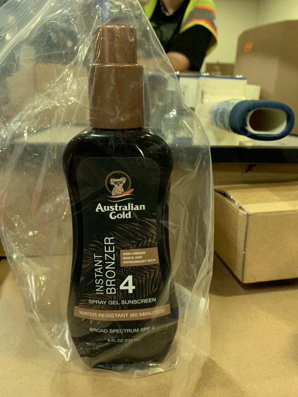 Photo 1 of Australian Gold Spray Gel Sunscreen with Instant Bronzer SPF 4