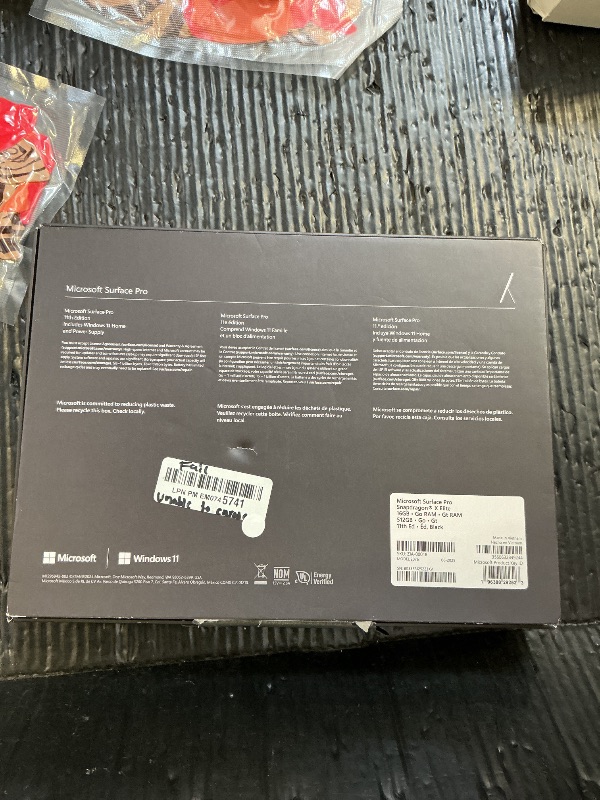 Photo 1 of Microsoft Surface Pro 2-in-1 Laptop