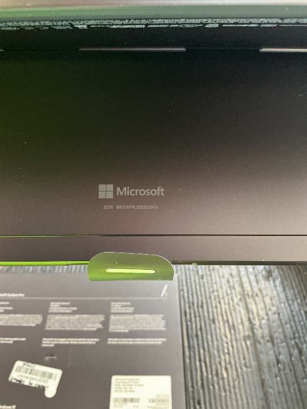 Photo 1 of Microsoft Surface Pro 2-in-1 Laptop