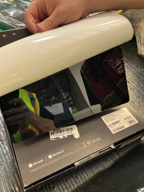 Photo 1 of Microsoft Surface Pro 2-in-1 Laptop