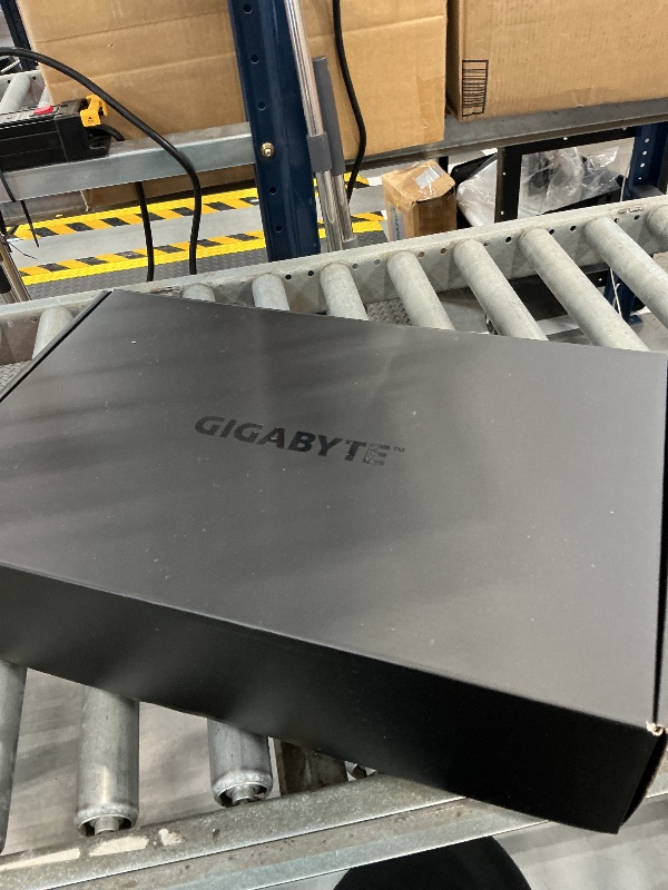 Photo 1 of GIGABYTE GeForce RTX 4090 Gaming OC 24G Graphics Card