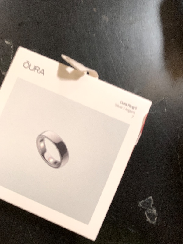 Photo 1 of OURA Ring 5 Smart Ring - Silver - Size 7