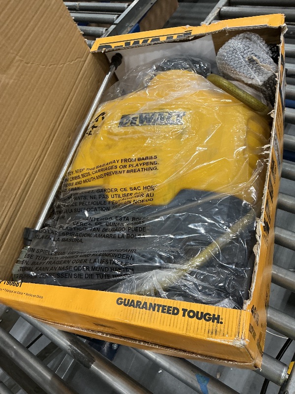 View 3 of Dewalt 20v* hium-ion Battery Powered Backpack, 4 Gallons