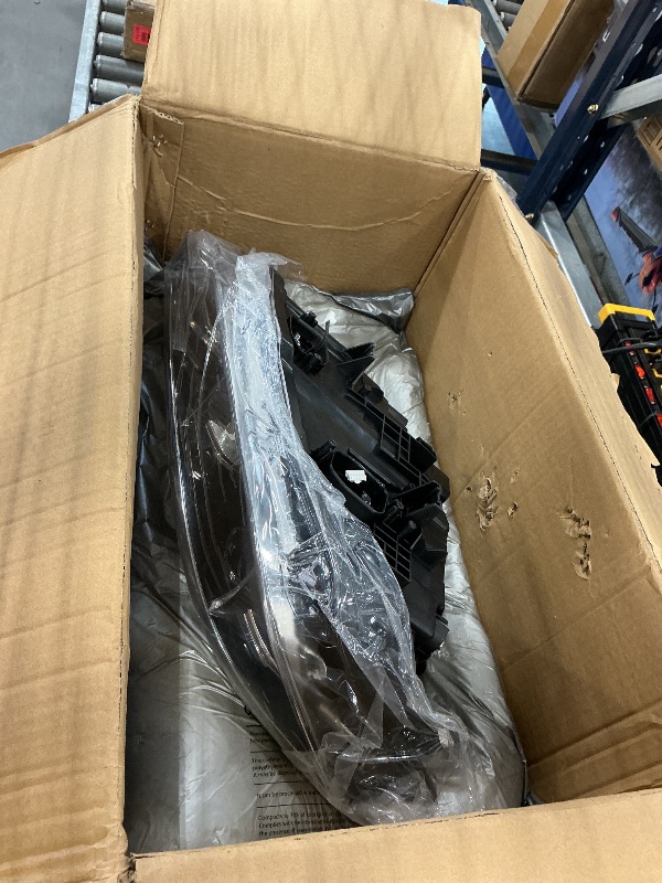 Photo 1 of Dasbecan LED Right Headlight for BMW F30 3 Series 2016-2018