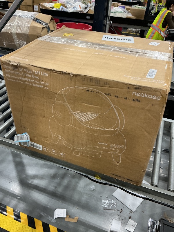 View 2 of Open-Top Self Cleaning Litter Box, Automatic Cat Litter Box for Multiple Cats, APP Control, Safety Protection, Includes Trash Bags, White/Grey