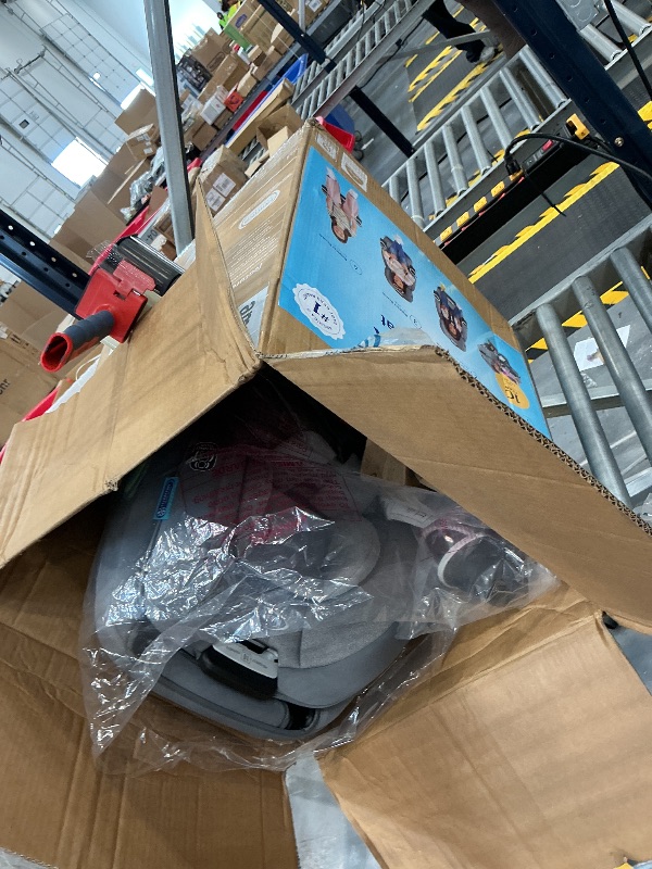 Photo 1 of Graco 4Ever DLX Convertible Car Seat