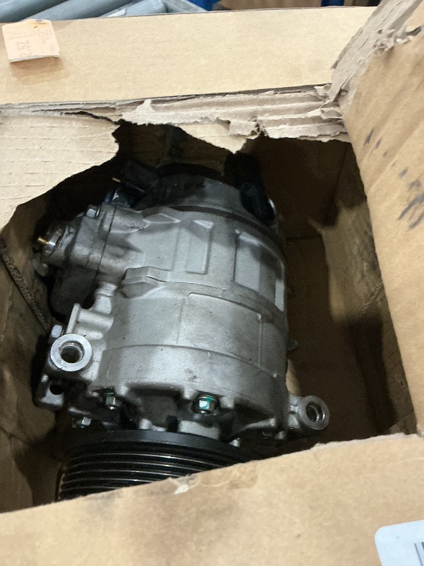 Photo 1 of AC Compressor with A/C Clutch 2006-2007 Fit for Audi A3 2.0L, 2014-2015 for Volkswagen Type 1 1.8L;2012-2017,Type 1 2.0L;2009-2017 for Volkswagen CC 2.0;2009-2017 for CC 3.6L