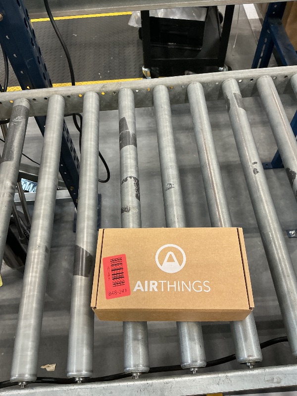 View 2 of NON-FUNCTIONAL. PARTS ONLY--------------------------Airthings View Plus Radon & Air Quality Monitor