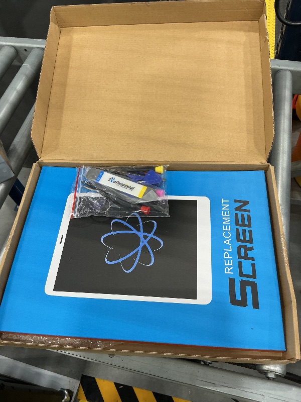 View 2 of FXPadExpert 12.9" iPad Pro 3rd/4th Gen LCD Screen Replacement