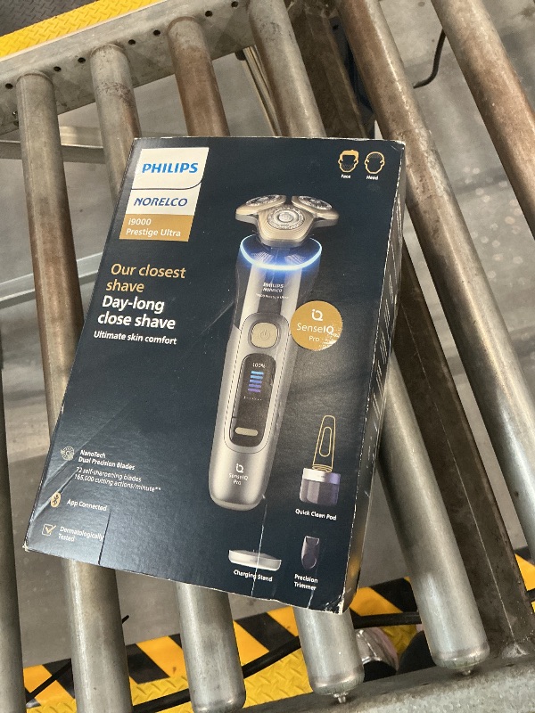 View 4 of Philips Norelco i9000 Prestige Ultra Electric Shaver, Dark Slate